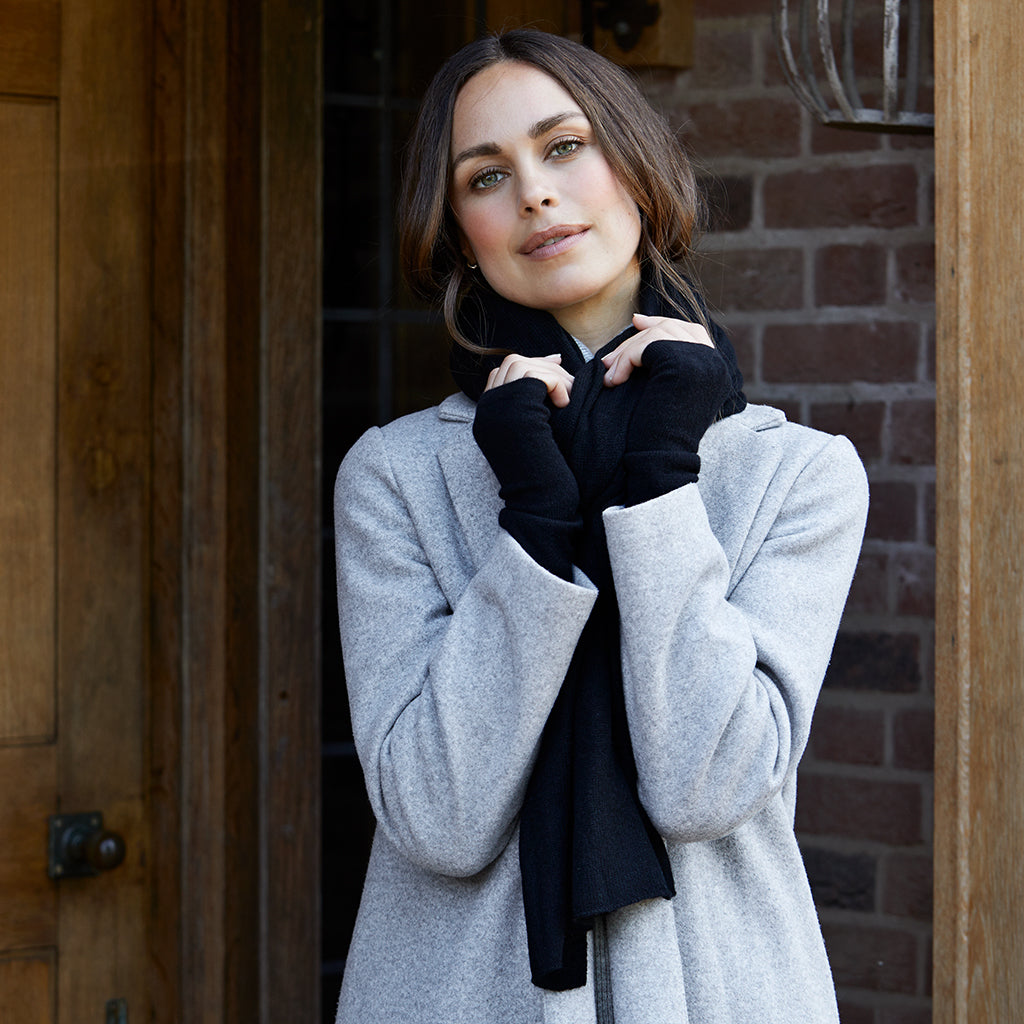 lucy 4-way cashmere poncho (PRE-ORDER) - black