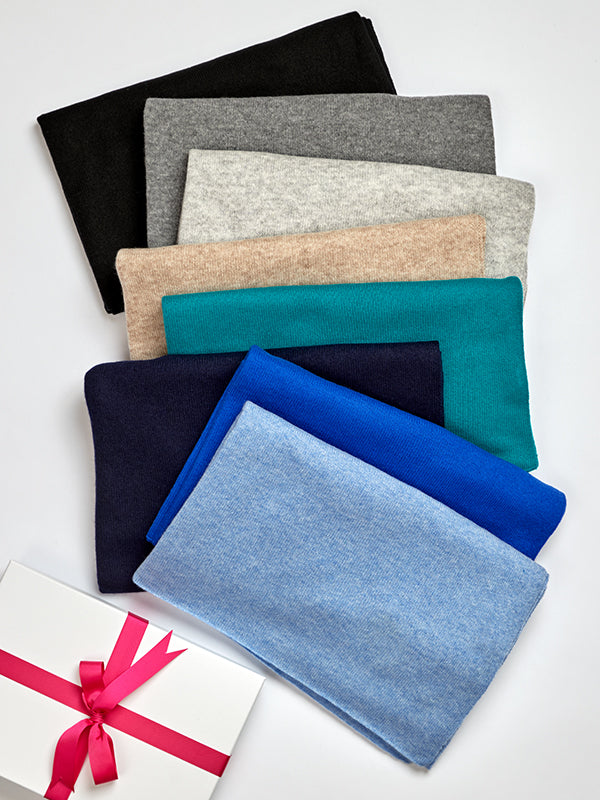 lola cashmere travel wrap - dark grey