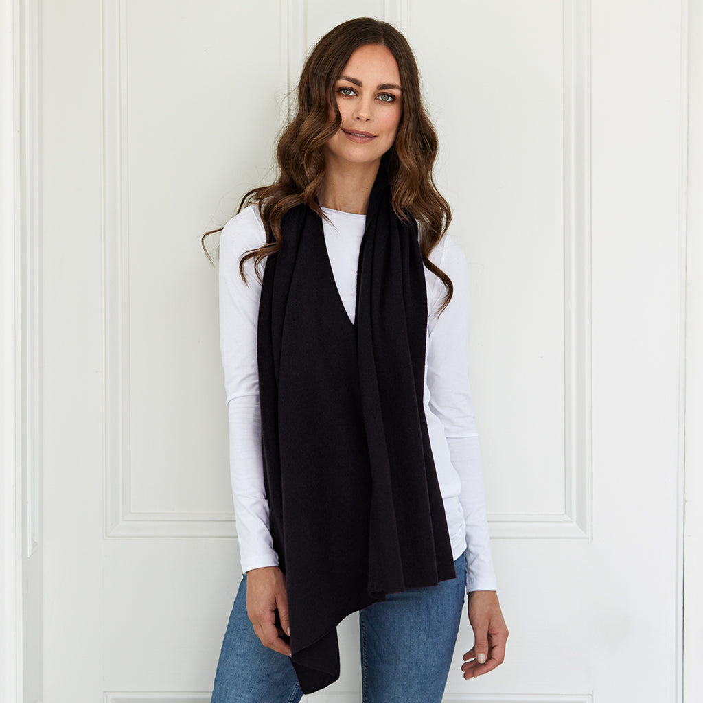 lucy 4-way cashmere poncho (PRE-ORDER) - black
