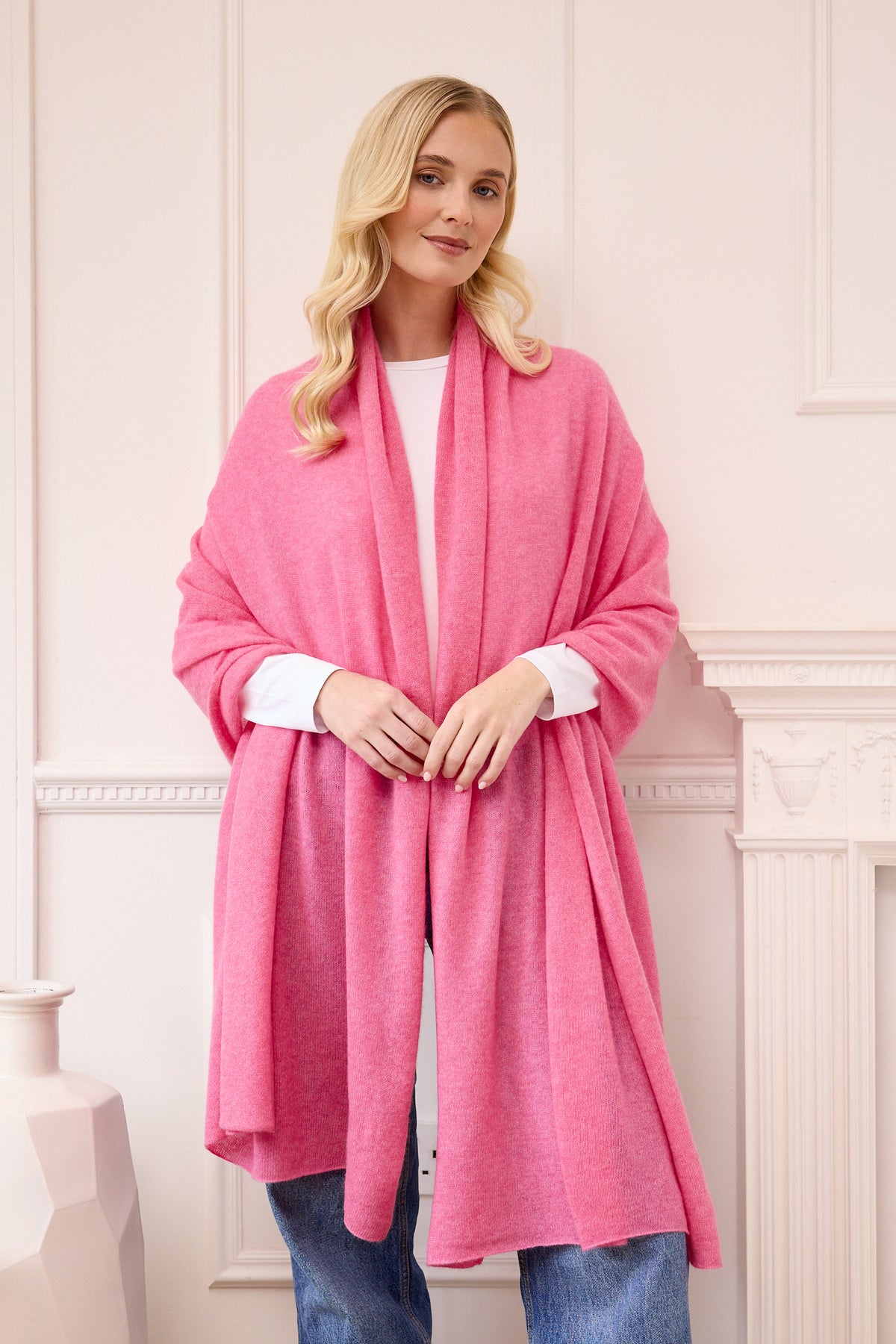 lola cashmere travel wrap - pink