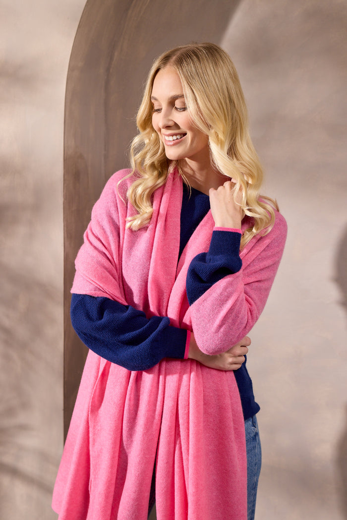 lola cashmere travel wrap (PRE-ORDER) - pink