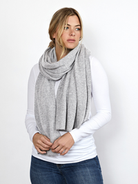 lola cashmere travel wrap - grey