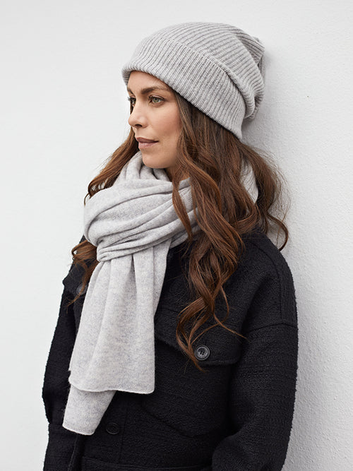 cashmere ribbed beanie - grey