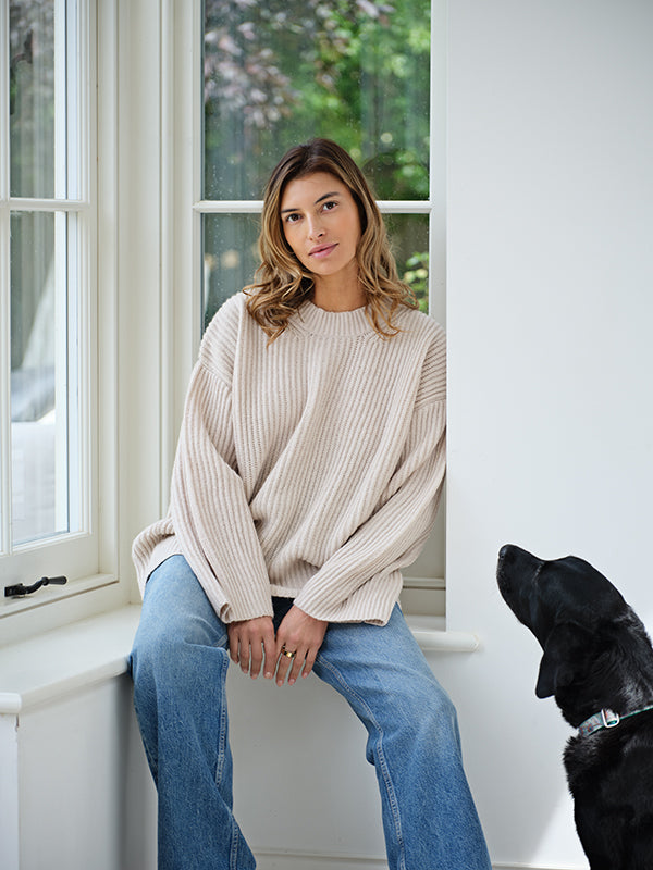 luna oversized jumper (PRE-ORDER)